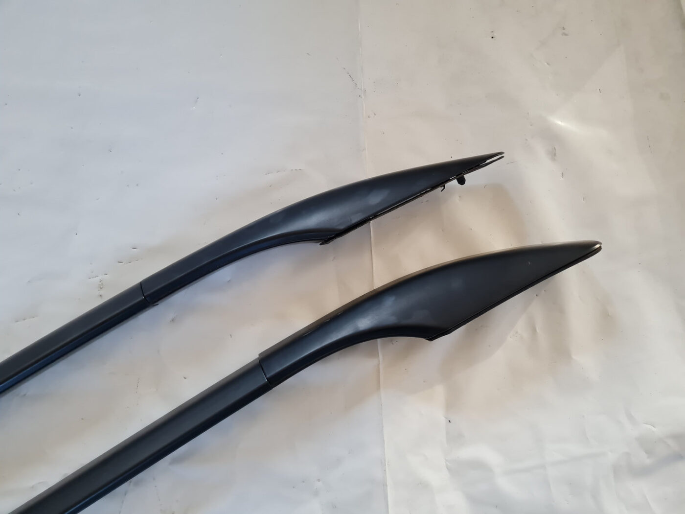 Jumta reliņi priekš TOYOTA AVENSIS 2007 UNIVERSAL 9 Jumta reliņi priekš TOYOTA AVENSIS 2007 UNIVERSAL