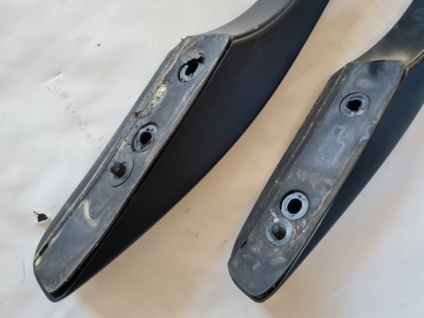 Jumta reliņi priekš TOYOTA AVENSIS 2007 UNIVERSAL 3 Jumta reliņi priekš TOYOTA AVENSIS 2007 UNIVERSAL