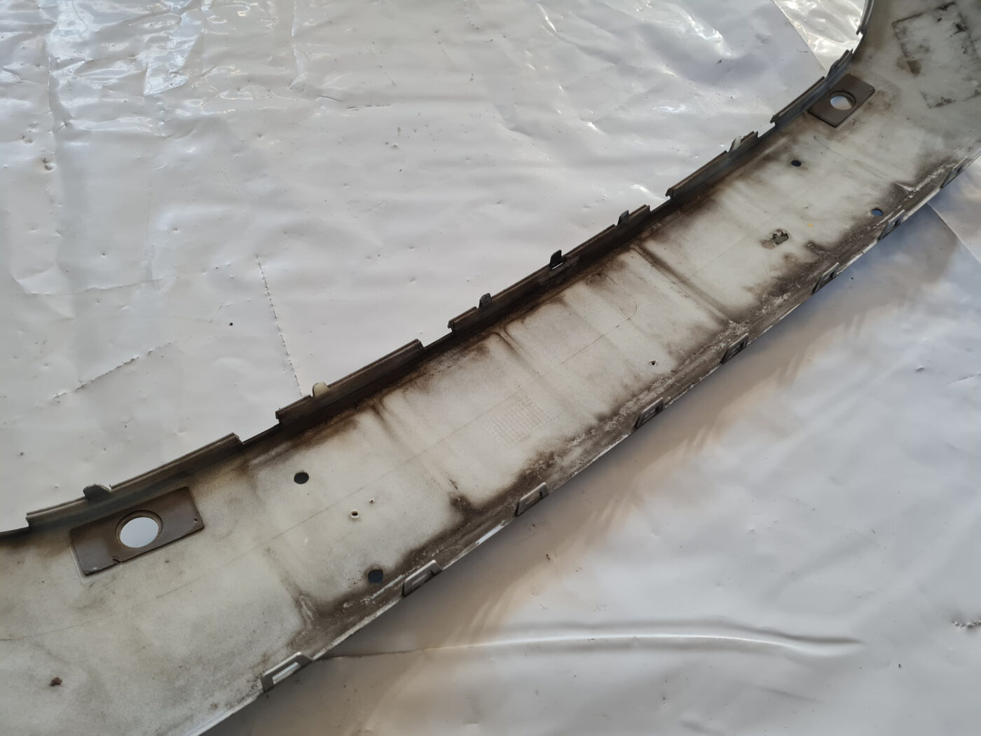 Restes uzlika priekš VW PASSAT CC 2009 7 Restes uzlika priekš VW PASSAT CC 2009