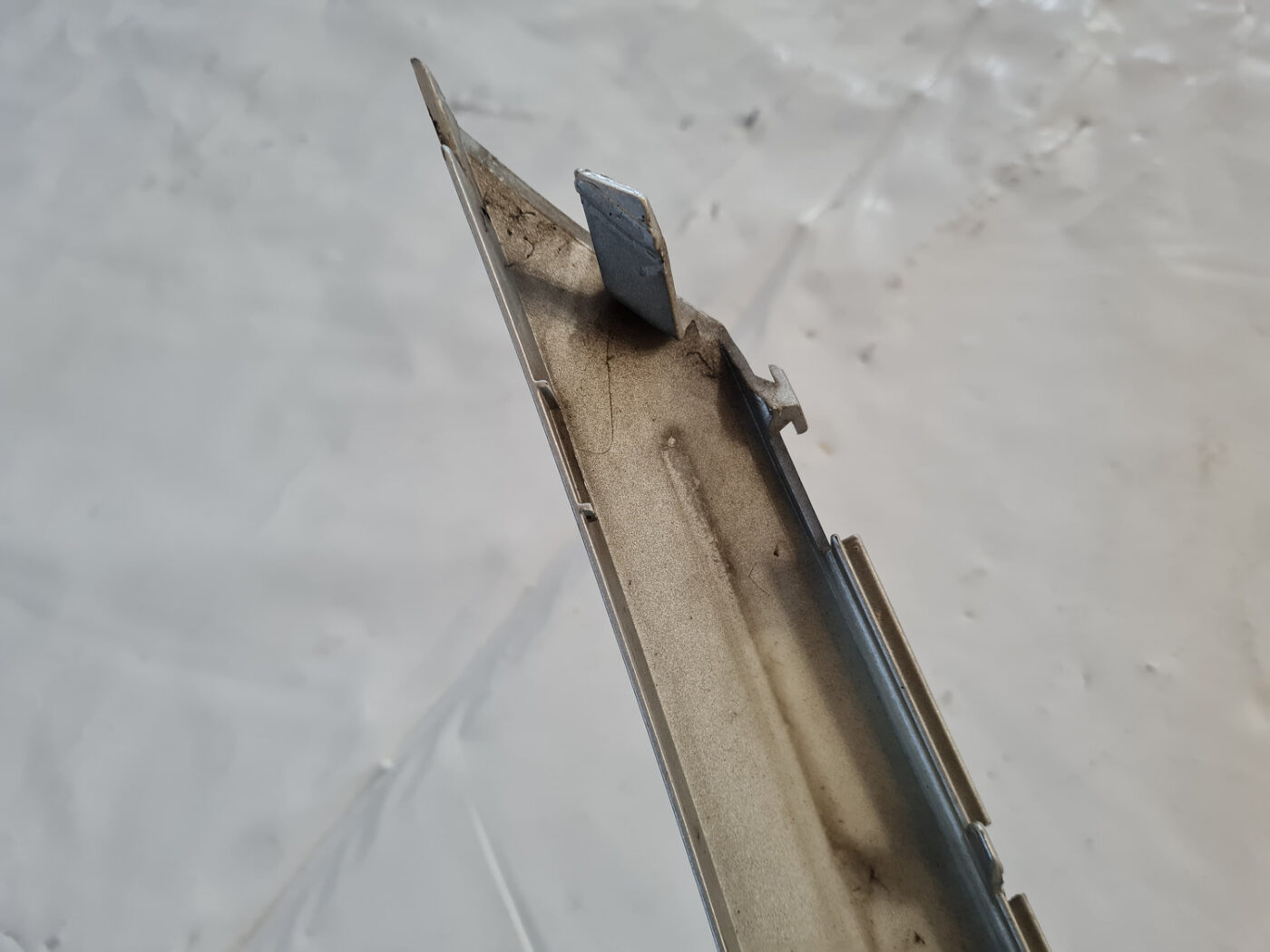 Restes uzlika priekš VW PASSAT CC 2009 4 Restes uzlika priekš VW PASSAT CC 2009