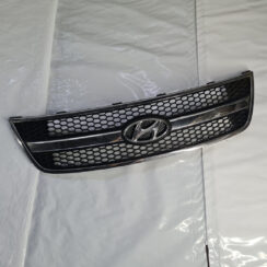 Bufera reste priekš Hyundai Grand Starex 2007-2023