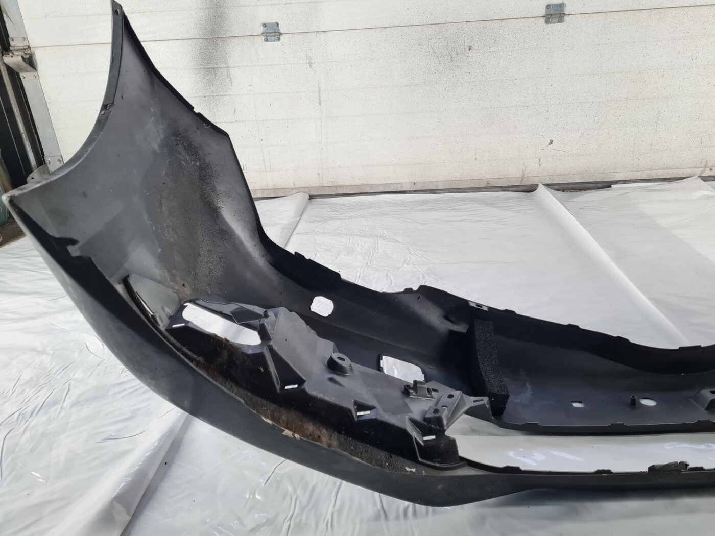 Priekšējais buferis priekš Toyota Auris 2012-2018 11 Priekšējais buferis priekš Toyota Auris 2012-2018