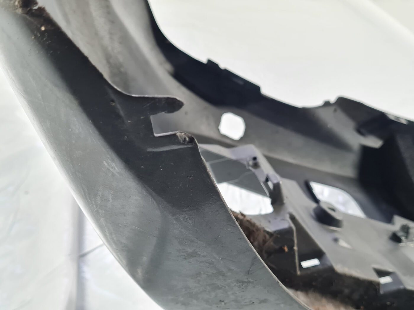 Priekšējais buferis priekš Toyota Auris 2012-2018 10 Priekšējais buferis priekš Toyota Auris 2012-2018