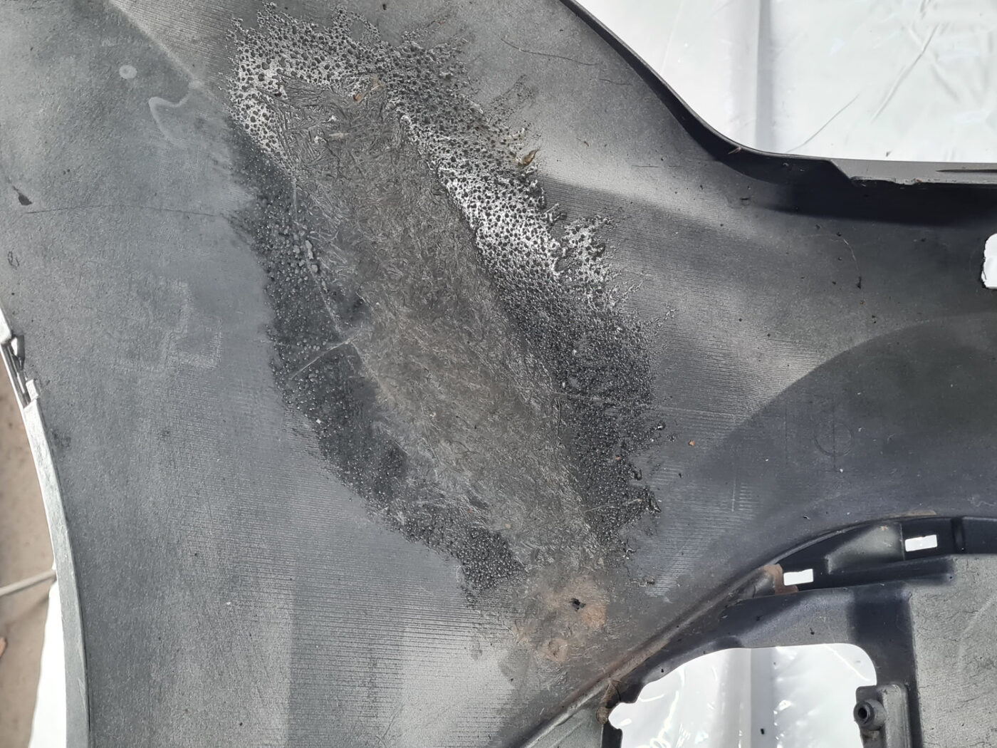 Priekšējais buferis priekš Toyota Auris 2012-2018 8 Priekšējais buferis priekš Toyota Auris 2012-2018