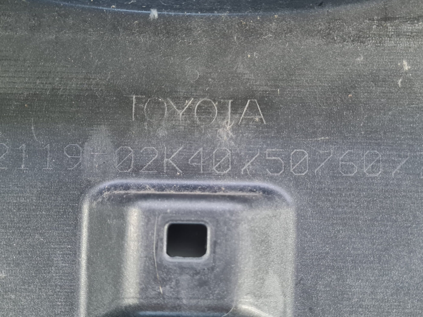 Priekšējais buferis priekš Toyota Auris 2012-2018 5 Priekšējais buferis priekš Toyota Auris 2012-2018