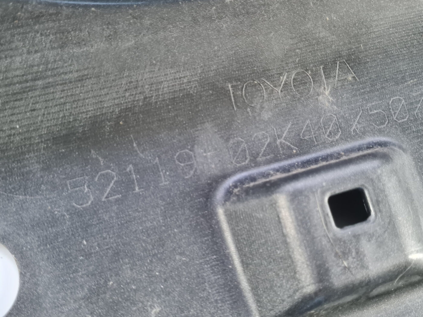 Priekšējais buferis priekš Toyota Auris 2012-2018 4 Priekšējais buferis priekš Toyota Auris 2012-2018