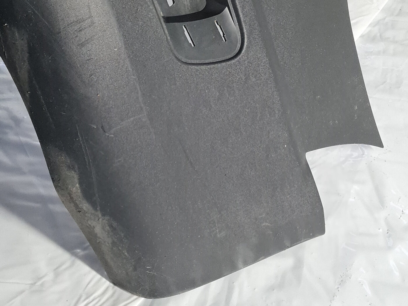 Aizmugures buferis priekš VOLVO XC70 2007 26 Aizmugures buferis priekš VOLVO XC70 2007