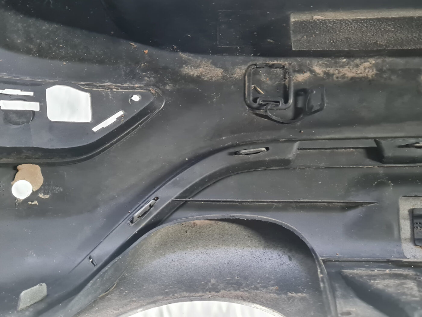 Aizmugures buferis priekš VOLVO XC70 2007 5 Aizmugures buferis priekš VOLVO XC70 2007