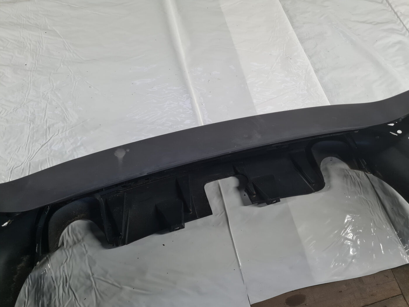 Aizmugures buferis priekš VOLVO XC70 2007 3 Aizmugures buferis priekš VOLVO XC70 2007