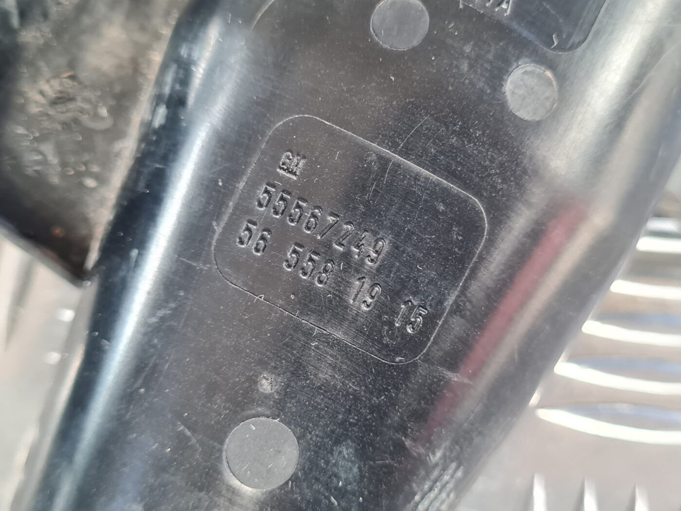 Kartera eļļas separators priekš OPEL INSIGNIA 2010 8 Kartera eļļas separators priekš OPEL INSIGNIA 2010