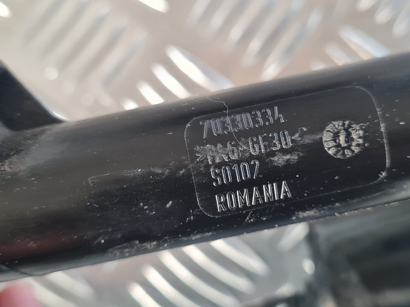 Kartera eļļas separators priekš OPEL INSIGNIA 2010 7 Kartera eļļas separators priekš OPEL INSIGNIA 2010