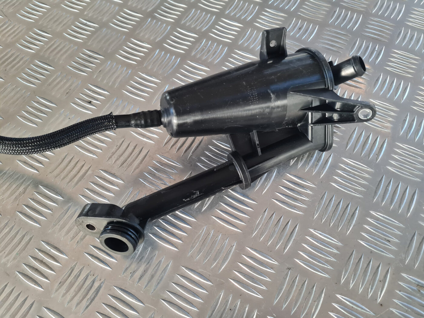 Kartera eļļas separators priekš OPEL INSIGNIA 2010 5 Kartera eļļas separators priekš OPEL INSIGNIA 2010