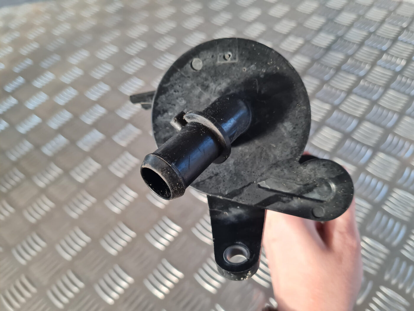 Kartera eļļas separators priekš OPEL INSIGNIA 2010 3 Kartera eļļas separators priekš OPEL INSIGNIA 2010