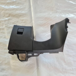 Mērinstrumentu paneļa apdare (zem stūres) priekš OPEL INSIGNIA 2010