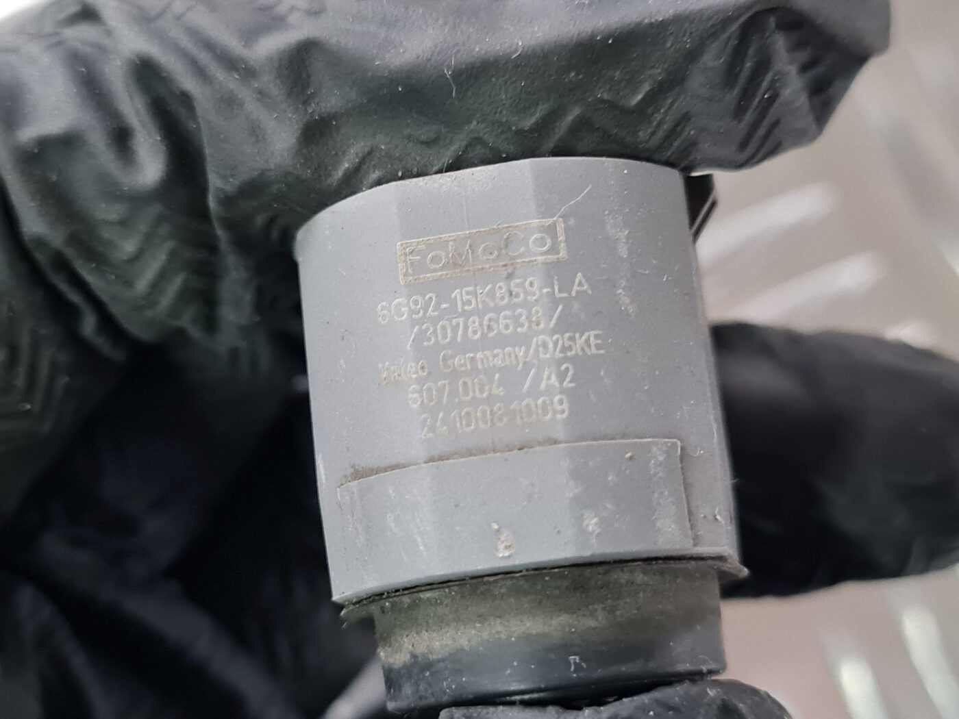 Parkošanās devējs priekš VOLVO XC 60 2009 3 Parkošanās devējs priekš VOLVO XC 60 2009