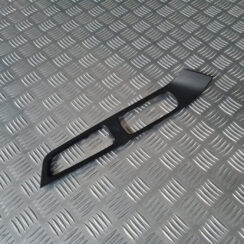 Durvju apdares uzlika priekš VOLVO XC 60 2009