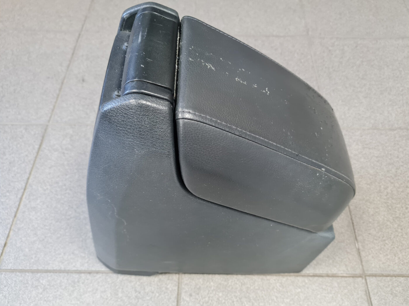 Roku balsts priekš VOLVO XC90 2004 2 Roku balsts priekš VOLVO XC90 2004