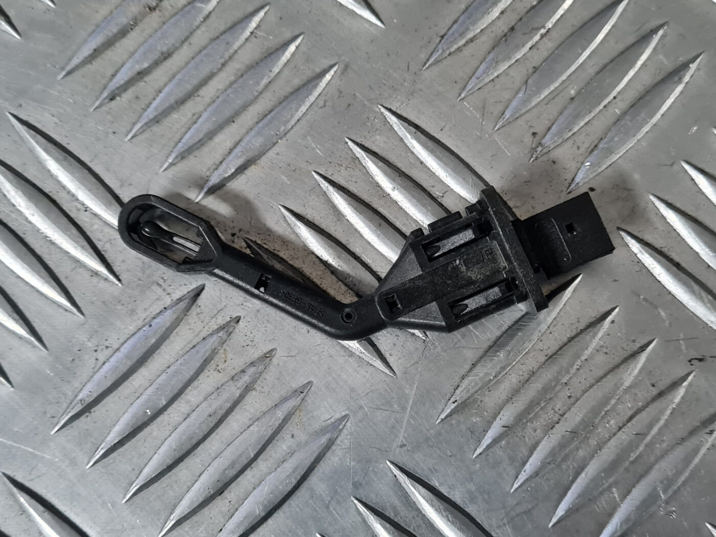 Temperatūras devejs priekš VOLVO XC 60 2009 2 Temperatūras devejs priekš VOLVO XC 60 2009