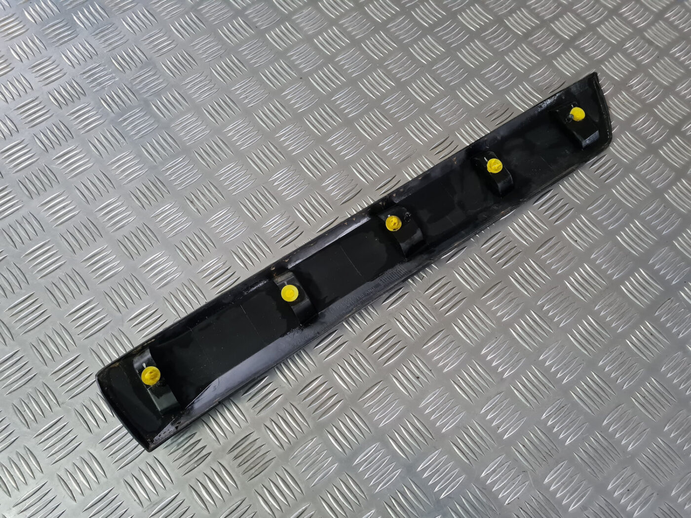 Aizmugurējo labo durvju moldings priekš VOLVO XC 60 2009 6 Aizmugurējo labo durvju moldings priekš VOLVO XC 60 2009