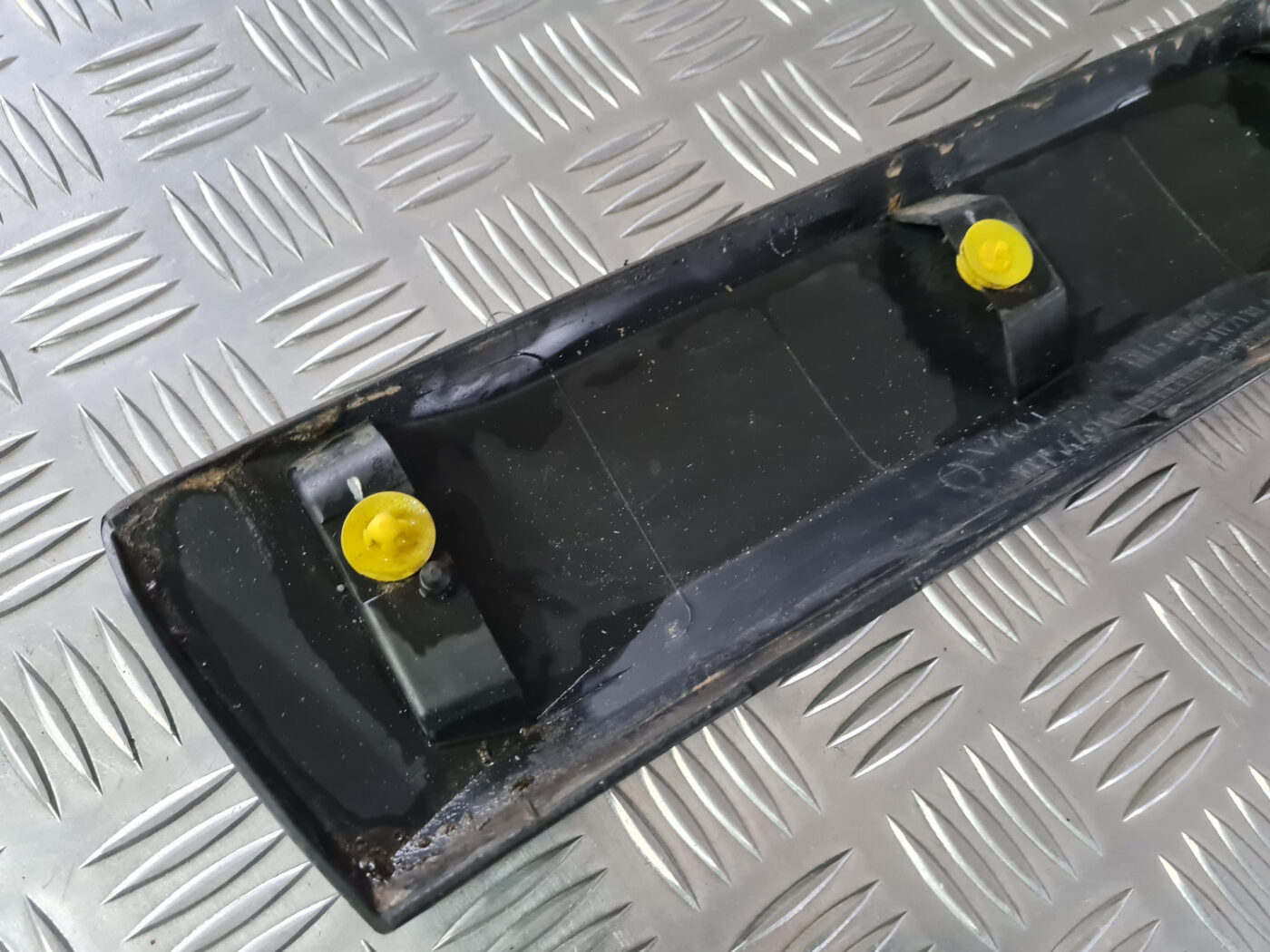 Aizmugurējo labo durvju moldings priekš VOLVO XC 60 2009 5 Aizmugurējo labo durvju moldings priekš VOLVO XC 60 2009