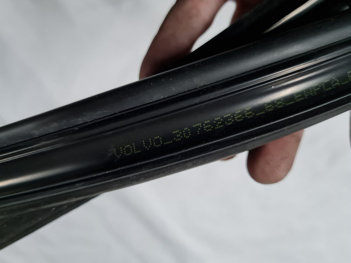 Durvju gumija priekš VOLVO XC 60 2009 3 Durvju gumija priekš VOLVO XC 60 2009