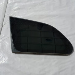 Aizmugurējais kreisais sānu stikls priekš VOLVO XC 60 2009