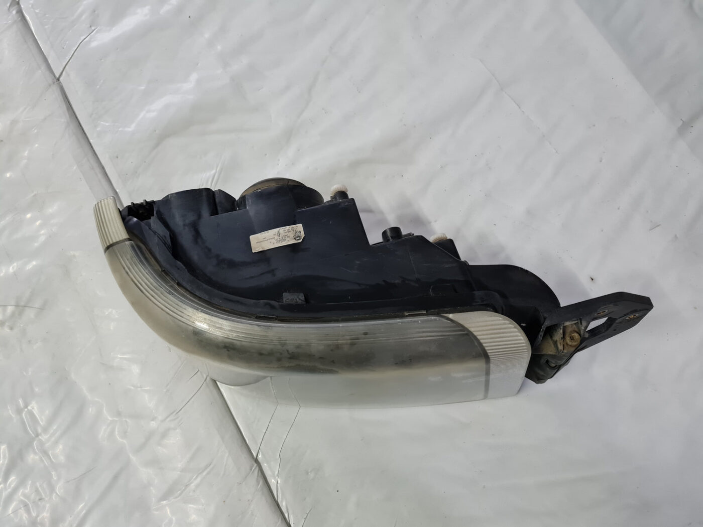 Priekšējais labais lukturis priekš RENAULT TRUCK 2004 11 Priekšējais labais lukturis priekš RENAULT TRUCK 2004