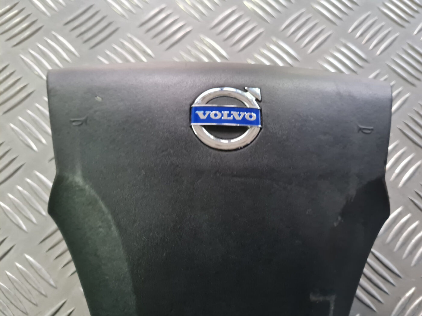 Stūres drošības spilvens priekš VOLVO C30 2009 6 Stūres drošības spilvens priekš VOLVO C30 2009