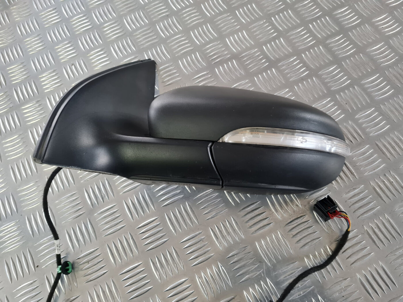 Ārējais spogulis, pa kreisi priekš VW GOLF 6 2011 7 Ārējais spogulis, pa kreisi priekš VW GOLF 6 2011