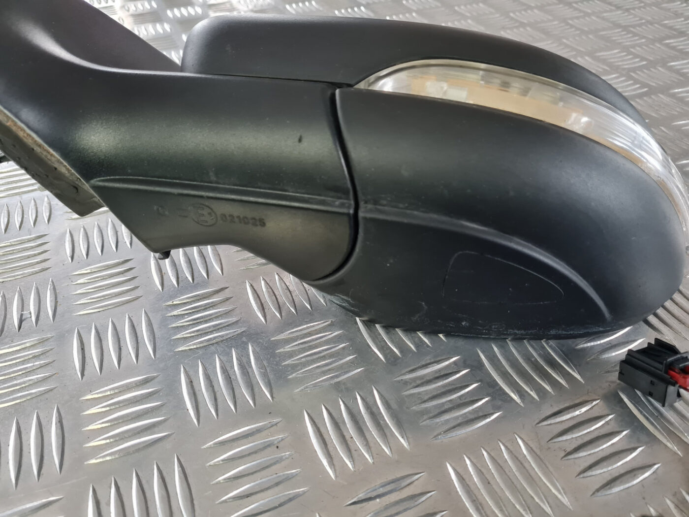 Ārējais spogulis, pa kreisi priekš VW GOLF 6 2011 6 Ārējais spogulis, pa kreisi priekš VW GOLF 6 2011