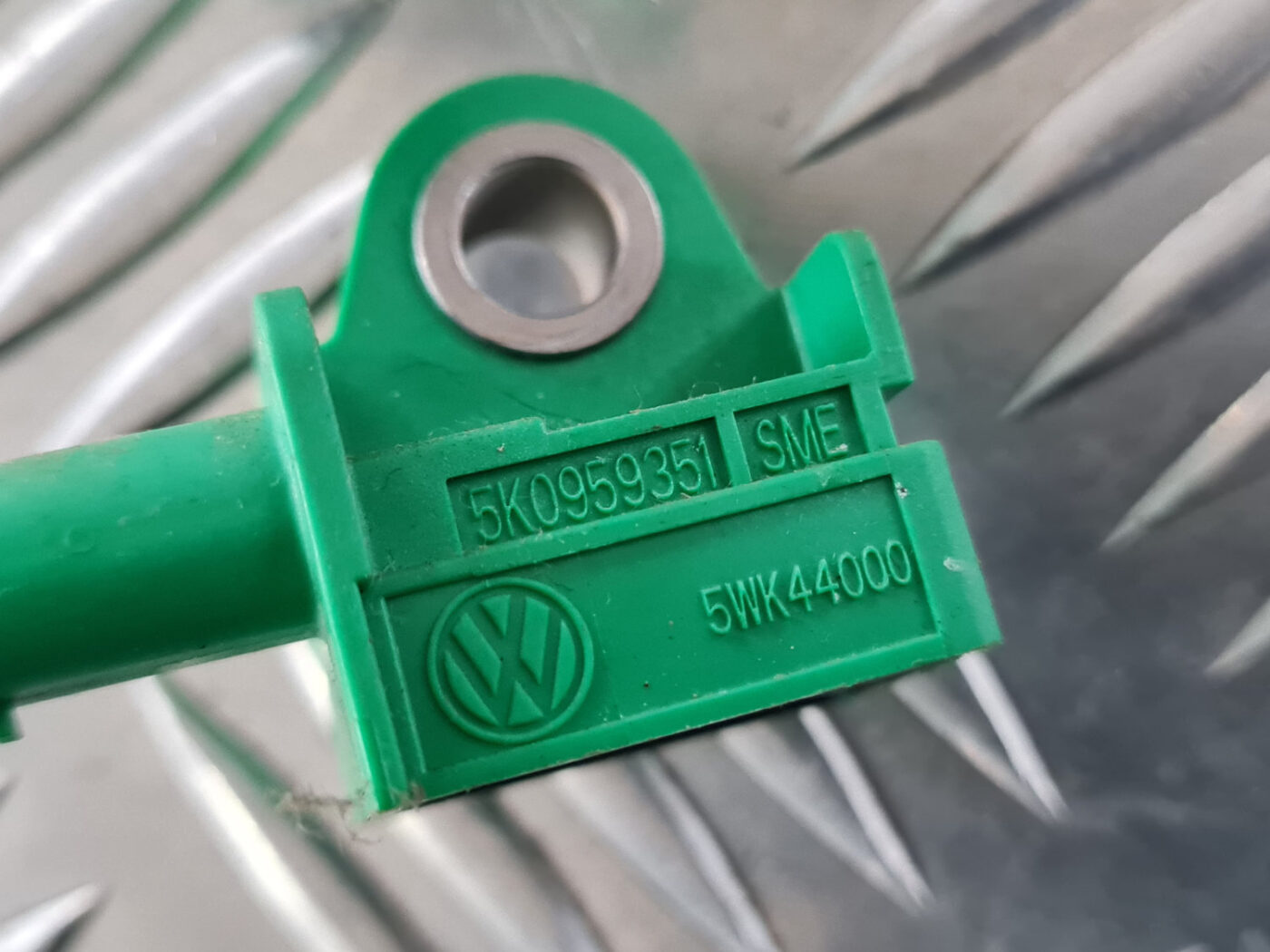 Drošības spilvena trieciensensors priekš VW GOLF 6 2011 4 Drošības spilvena trieciensensors priekš VW GOLF 6 2011