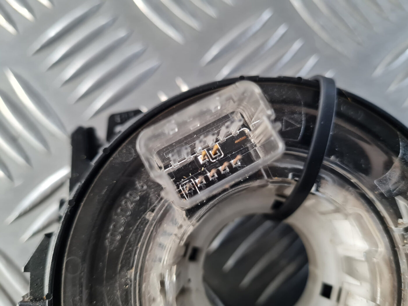 Drošības spilvena slīdgredzens priekš VW GOLF 6 2011 8 Drošības spilvena slīdgredzens priekš VW GOLF 6 2011