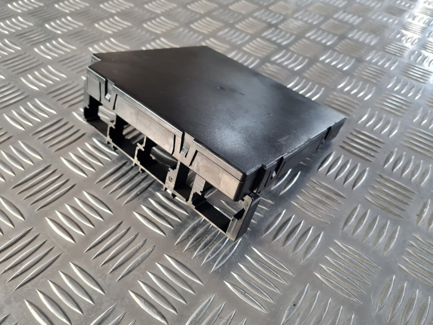 Komforta vadības bloks priekš VW GOLF 6 2011 4 Komforta vadības bloks priekš VW GOLF 6 2011