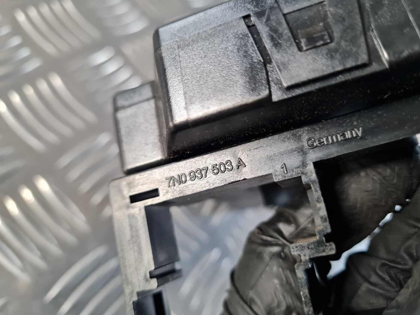 Komforta vadības bloks priekš VW GOLF 6 2011 3 Komforta vadības bloks priekš VW GOLF 6 2011