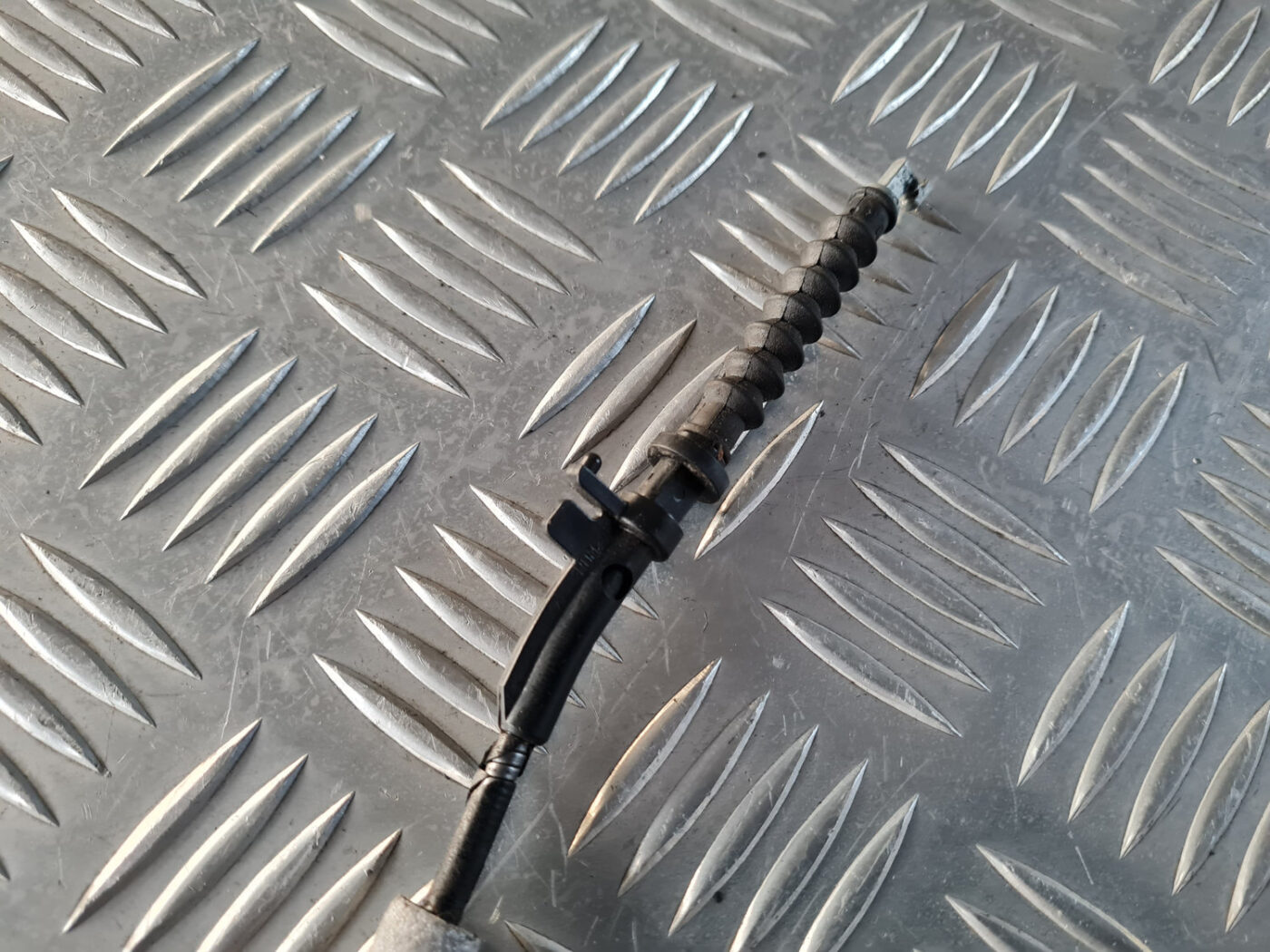 Aizmugurējais kreisais durvju rokturis priekš VW GOLF 6 2011 4 Aizmugurējais kreisais durvju rokturis priekš VW GOLF 6 2011