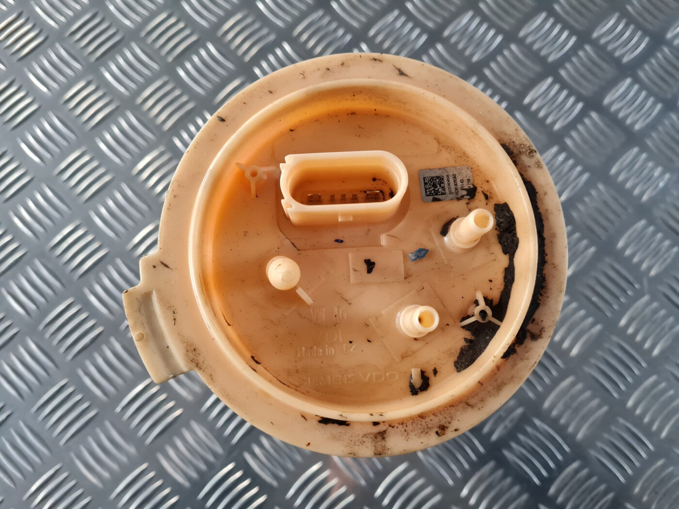 Degvielas tvertnes sūknis priekš VW GOLF 6 2011 5 Degvielas tvertnes sūknis priekš VW GOLF 6 2011