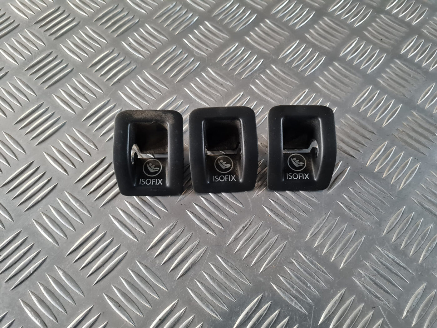 ISOFIX stiprinājuma vāks priekš VW GOLF 6 2011 1 ISOFIX stiprinājuma vāks priekš VW GOLF 6 2011