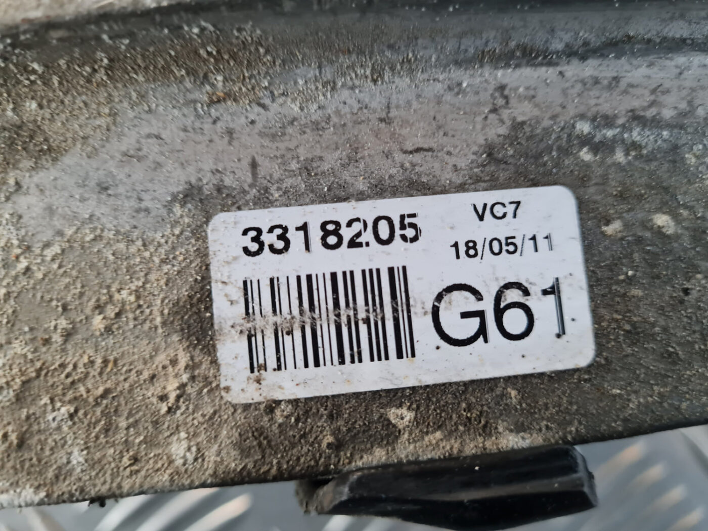 Dzinēja spilvens priekš VW GOLF 6 2011 5 Dzinēja spilvens priekš VW GOLF 6 2011