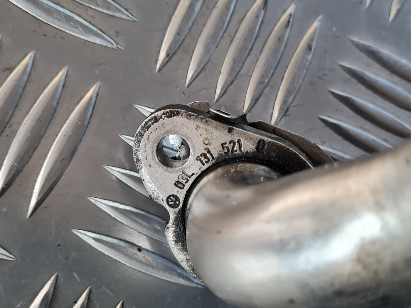 EGR caurule priekš VW GOLF 6 2011 4 EGR caurule priekš VW GOLF 6 2011