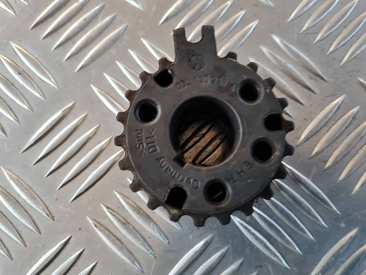 Augstspiediena degvielas sūkņa zobrats priekš VW GOLF 6 2011 3 Augstspiediena degvielas sūkņa zobrats priekš VW GOLF 6 2011