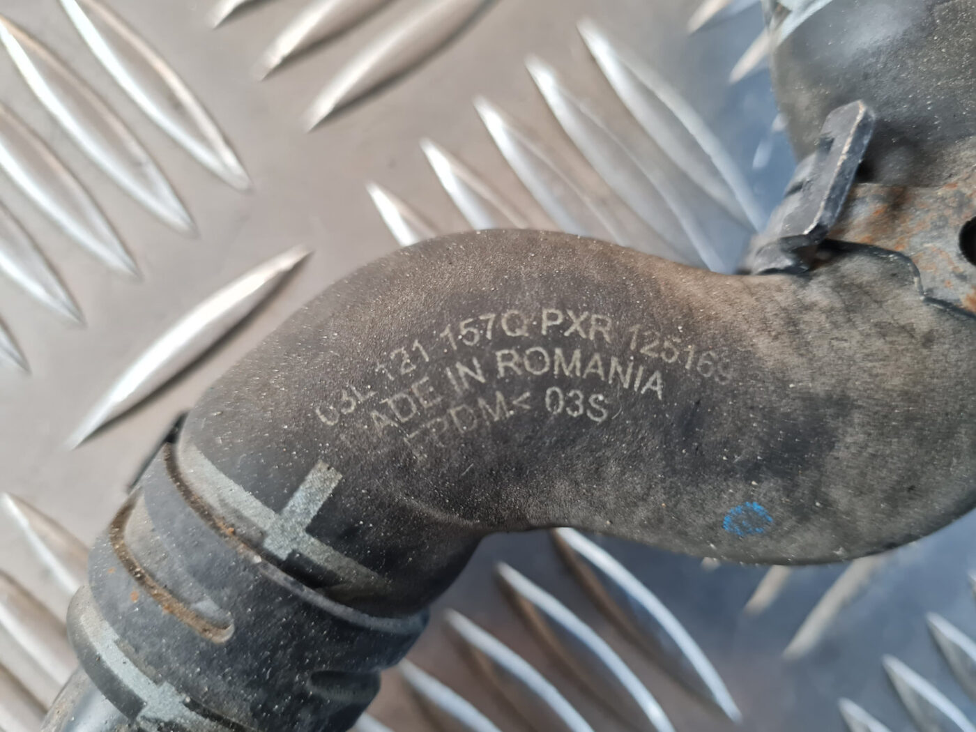 Dzesēšanas caurule priekš VW GOLF 6 2011 4 Dzesēšanas caurule priekš VW GOLF 6 2011