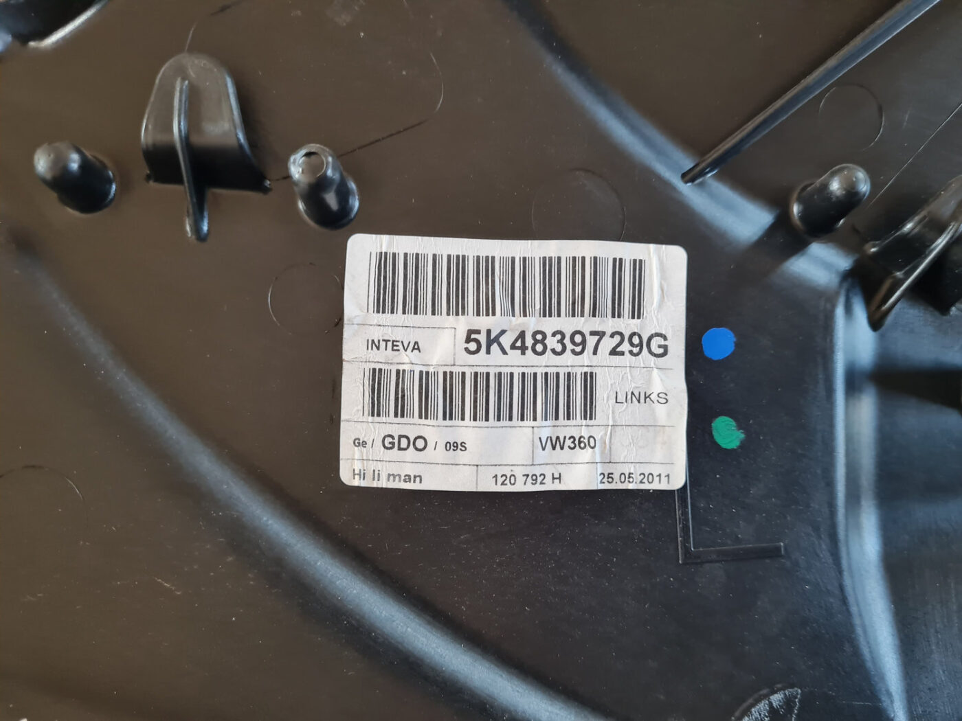 Stikla pacelšanas mehānisma panele priekš VW GOLF 6 2011 4 Stikla pacelšanas mehānisma panele priekš VW GOLF 6 2011