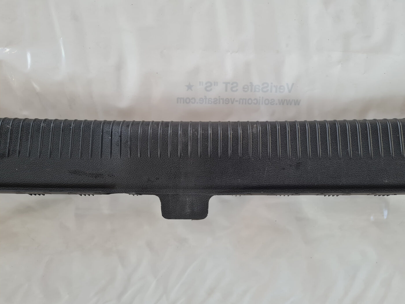 Bagažnieka nodalījuma sliekšņa uzlika priekš VW GOLF 6 2011 12 Bagažnieka nodalījuma sliekšņa uzlika priekš VW GOLF 6 2011