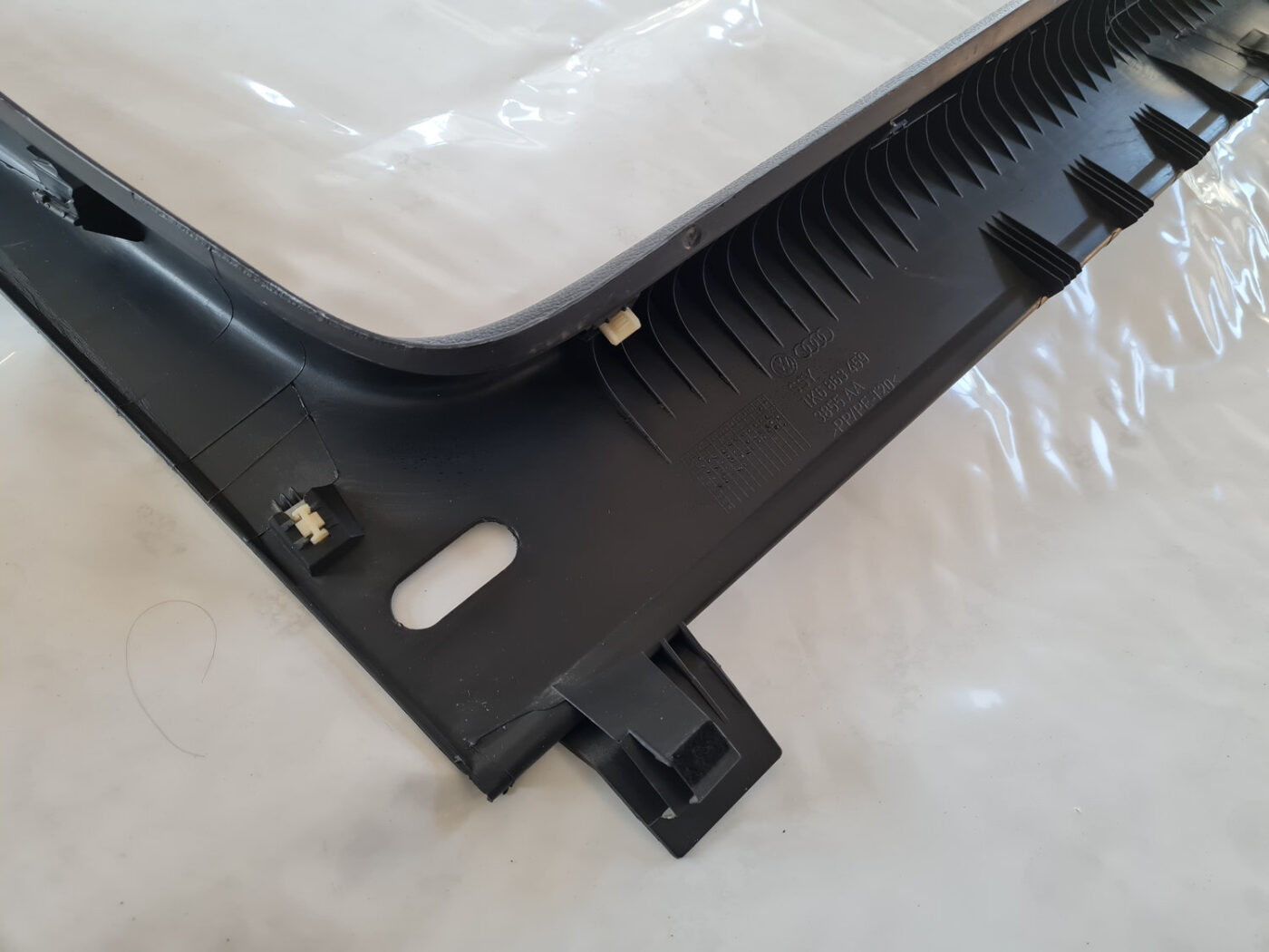 Bagažnieka nodalījuma sliekšņa uzlika priekš VW GOLF 6 2011 7 Bagažnieka nodalījuma sliekšņa uzlika priekš VW GOLF 6 2011