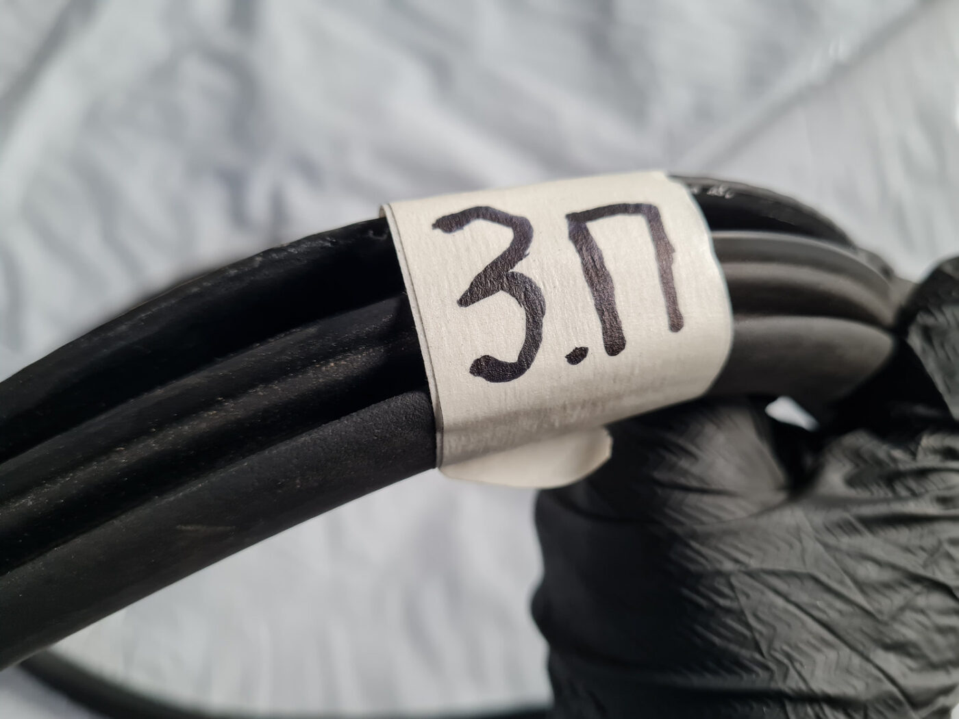 Durvju gumija priekš VW GOLF 6 2011 2 Durvju gumija priekš VW GOLF 6 2011