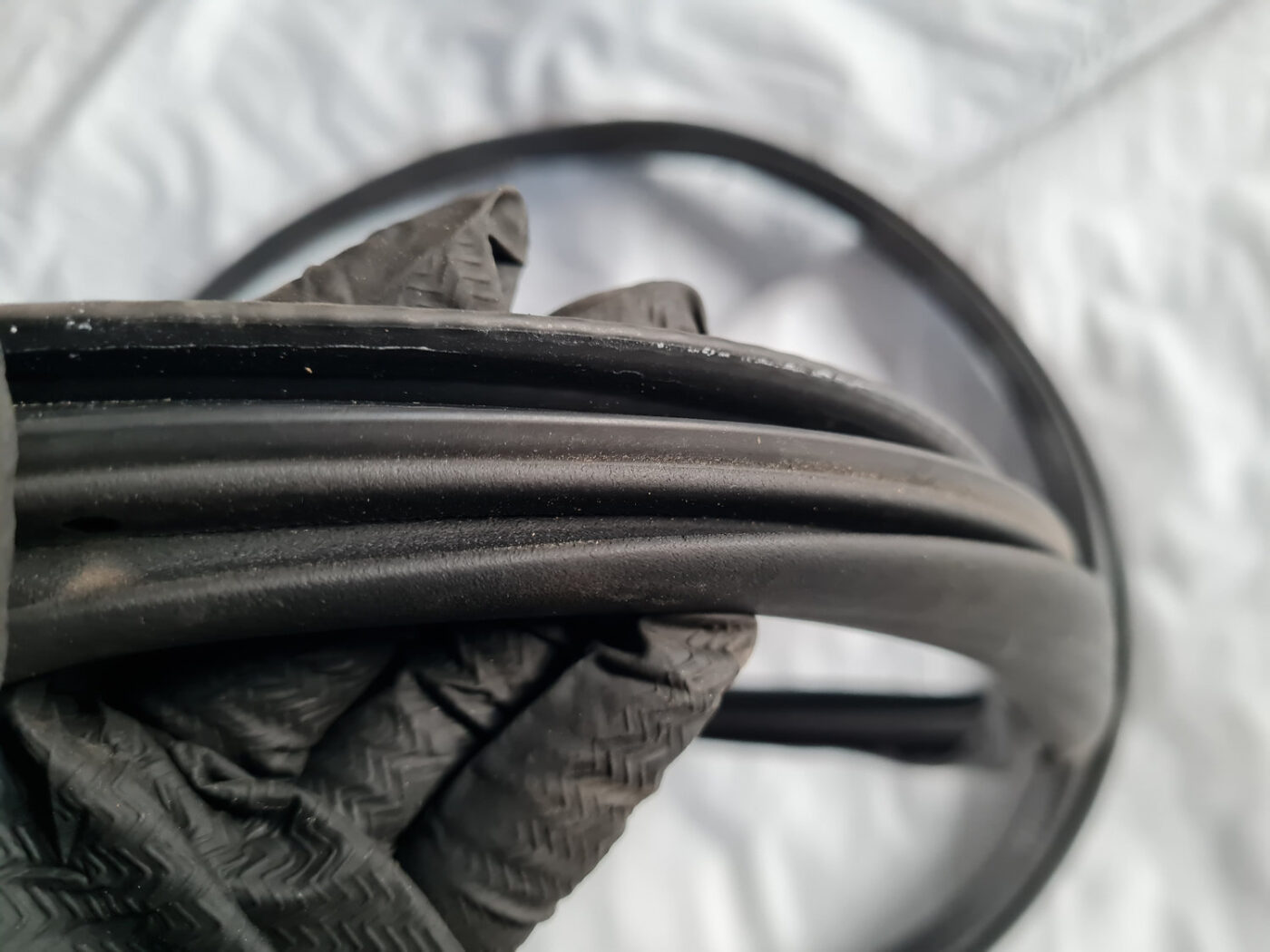 Durvju gumija priekš VW GOLF 6 2011 5 Durvju gumija priekš VW GOLF 6 2011