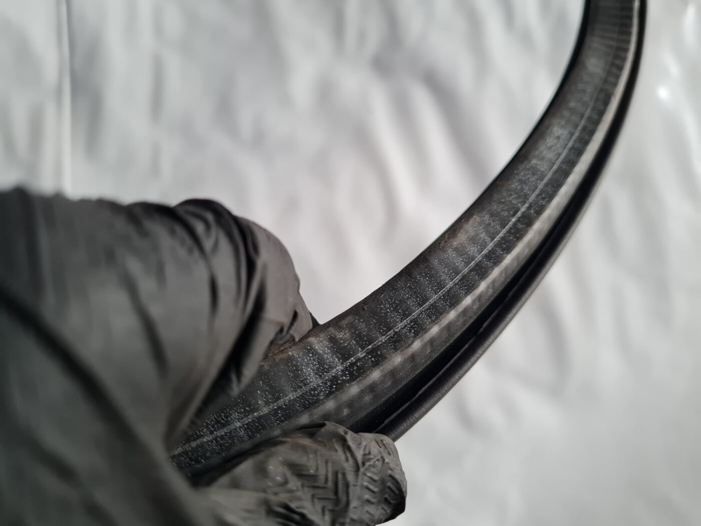 Durvju gumija priekš VW GOLF 6 2011 4 Durvju gumija priekš VW GOLF 6 2011