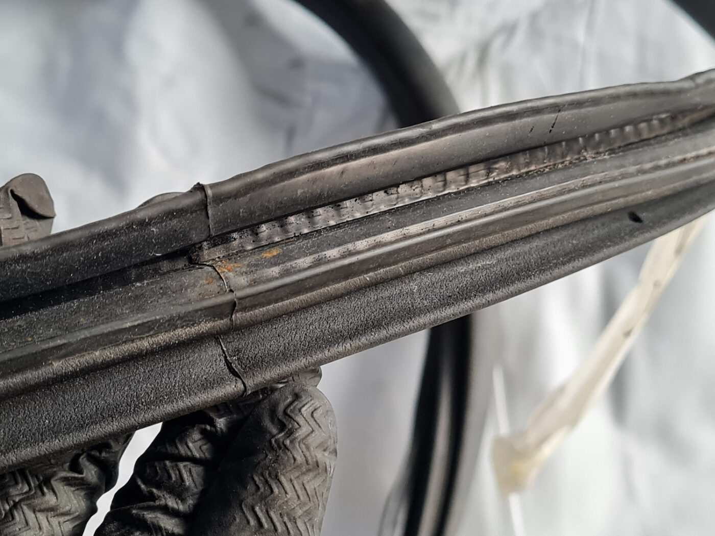 Durvju gumija priekš VW GOLF 6 2011 5 Durvju gumija priekš VW GOLF 6 2011