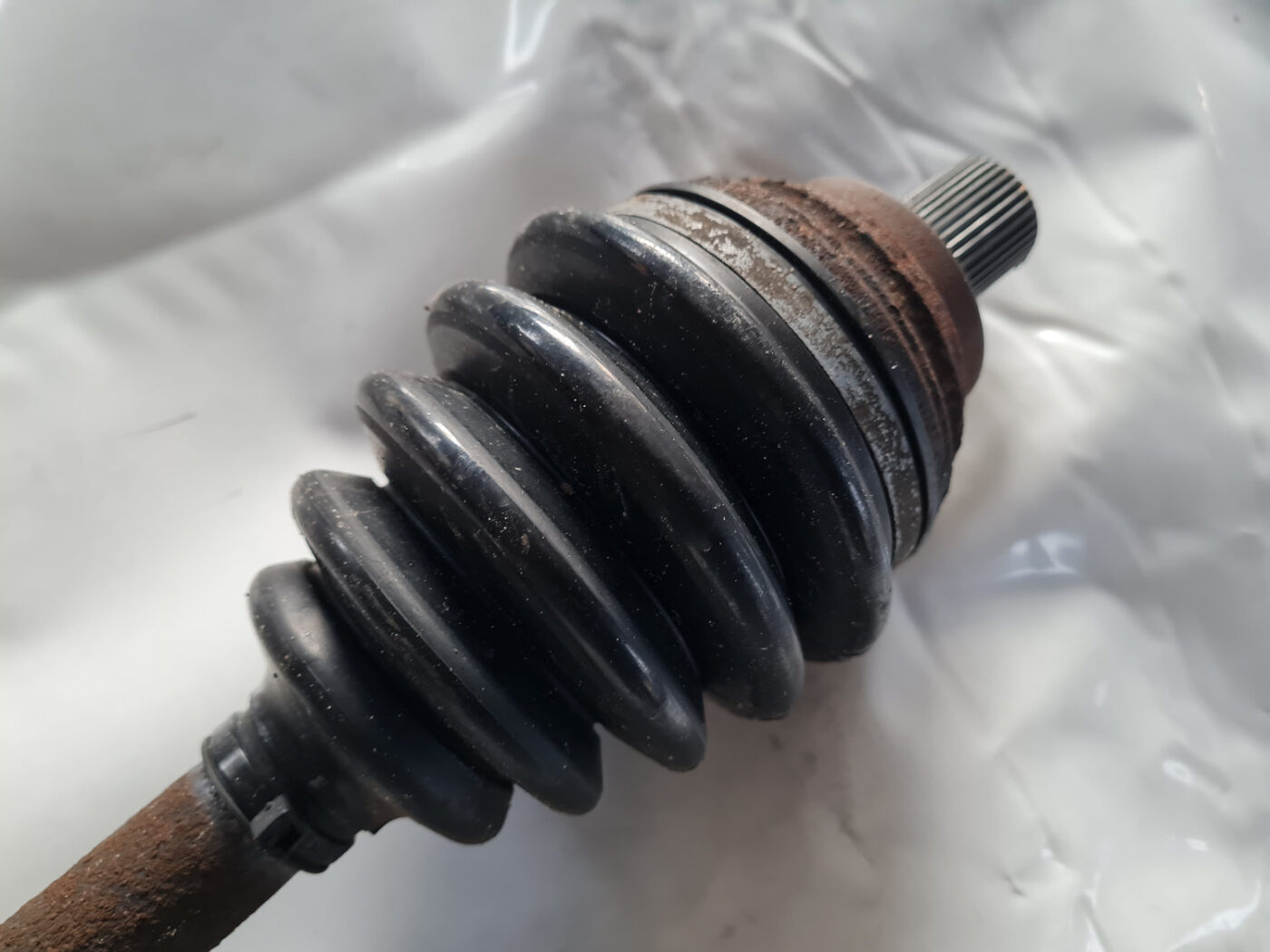 Pusass priekšējā kreisā priekš VW GOLF 6 2011 6 Pusass priekšējā kreisā priekš VW GOLF 6 2011