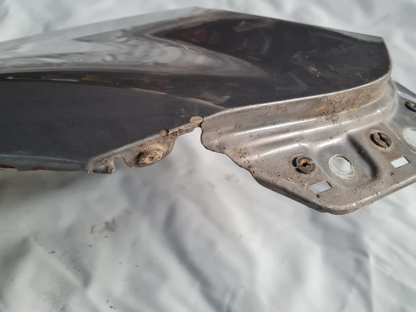 Priekšējais labais spārns priekš VW GOLF 6 2011 24 Priekšējais labais spārns priekš VW GOLF 6 2011